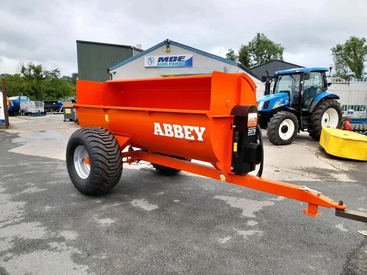 Abbey Side Spreader - Image 1