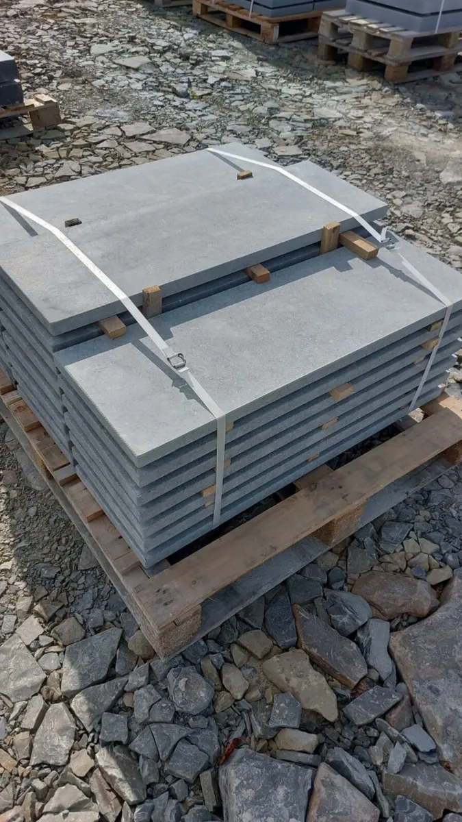 Limestone wall capping (reduced) - Image 2