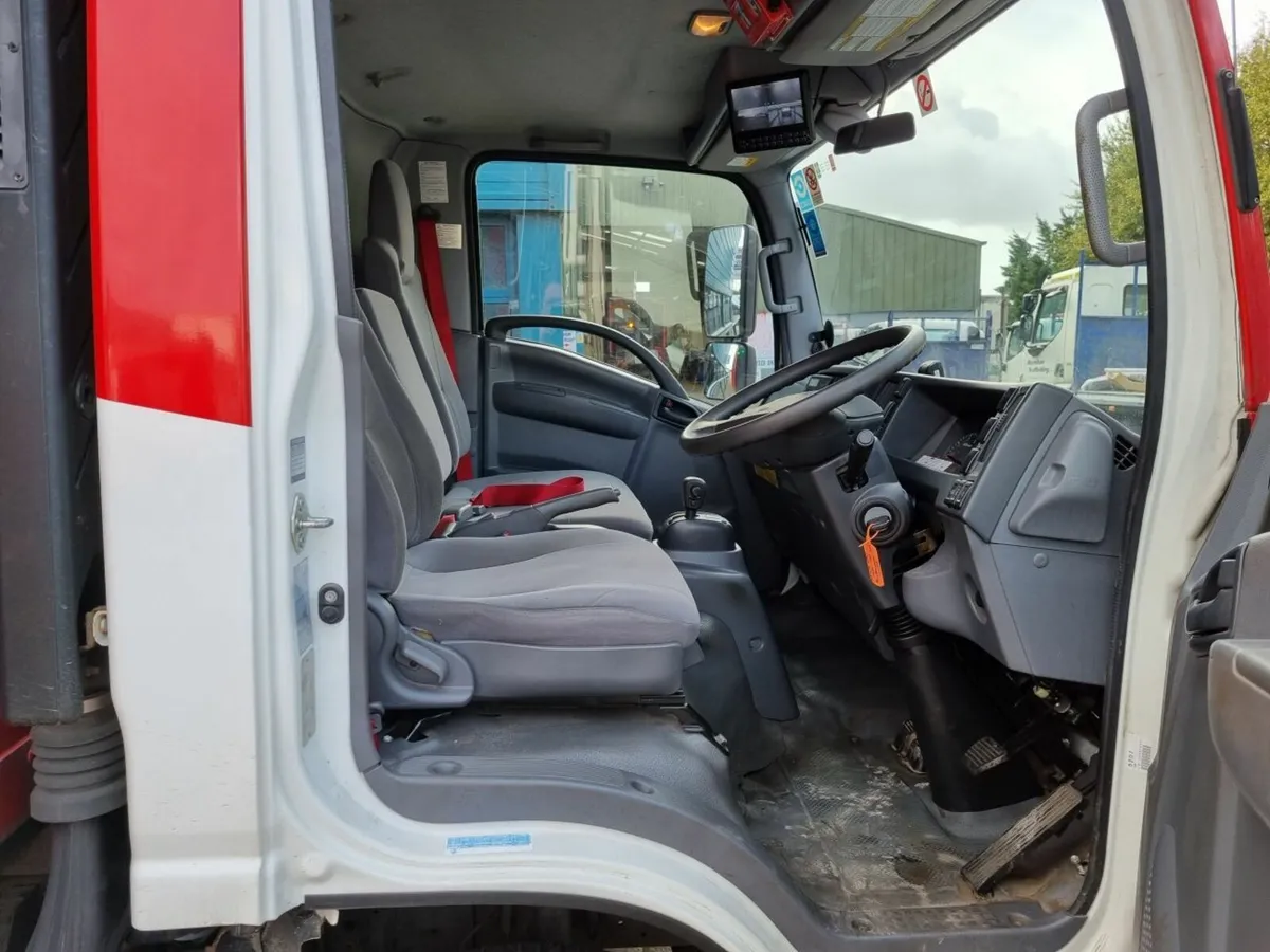 2018 ISUZU NPR 7.5 TONNE CURTAIN - Image 4