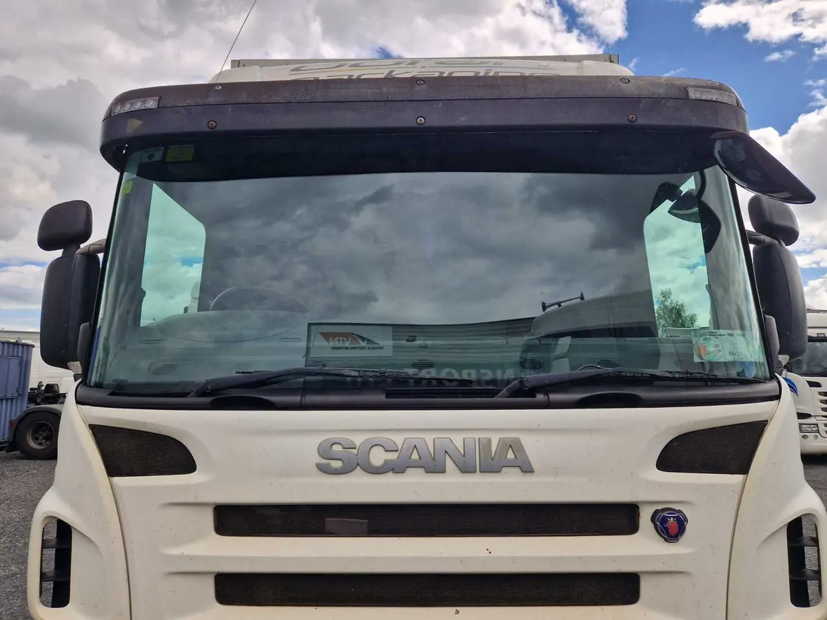 Trade/Export Scania P270 Curtainside 2008 - Image 4