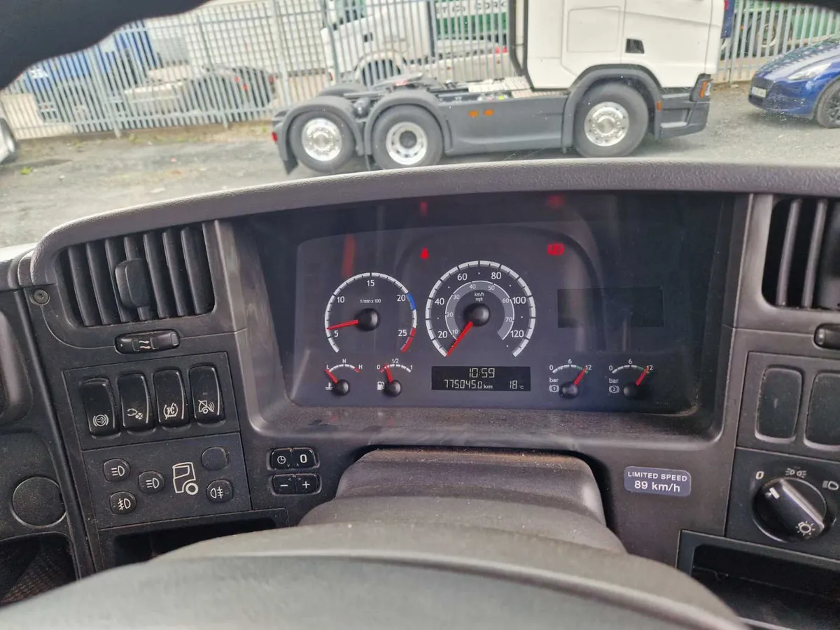 Trade/Export Scania P230 Curtainside, 2008 - Image 4