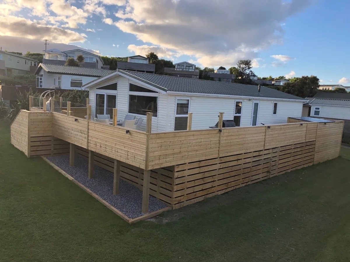 Timber & composite decking - Image 4