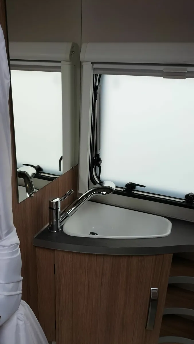 Caravan for sale **PRICE DROP** - Image 3