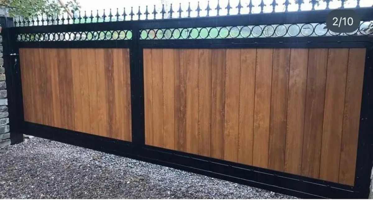 BOARDED GATES - Image 2