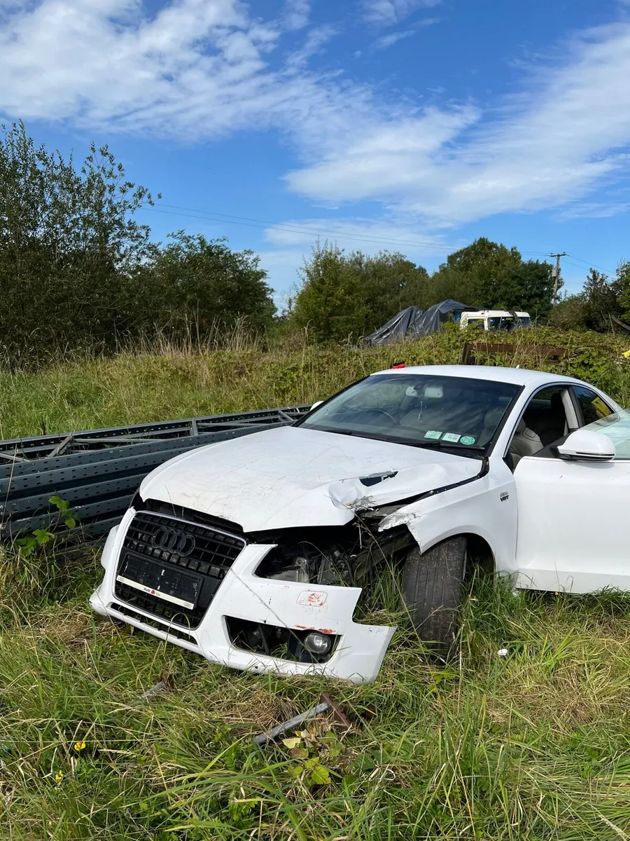 Breaking audi a5 2.7TDI CAMA KSS - Image 1