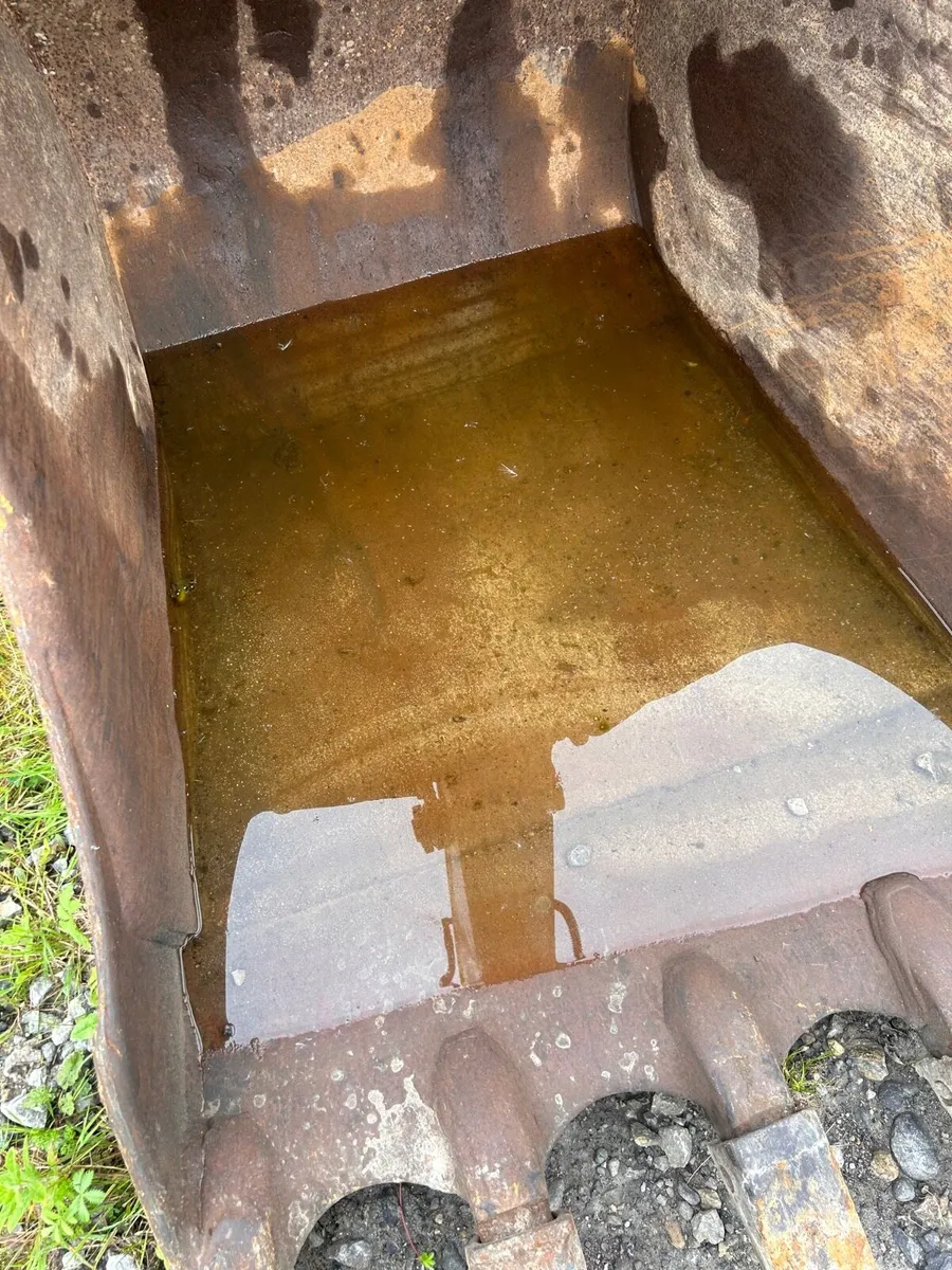 3 FT ROCK BUCKET FOR 20 TON - Image 3