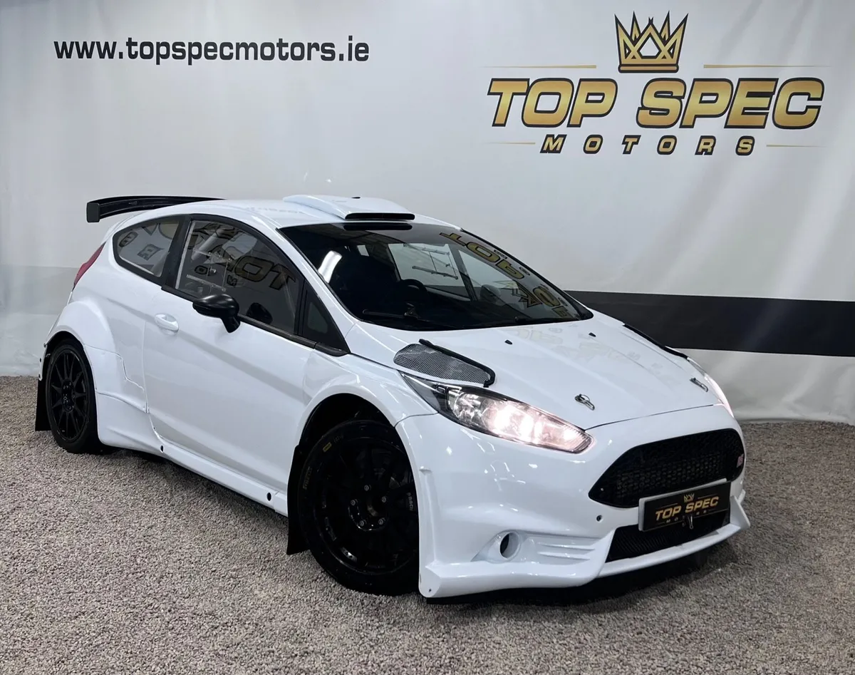 🏁2015 Ford Fiesta r5  Ex works evo 2 rallycar 🏁 - Image 1