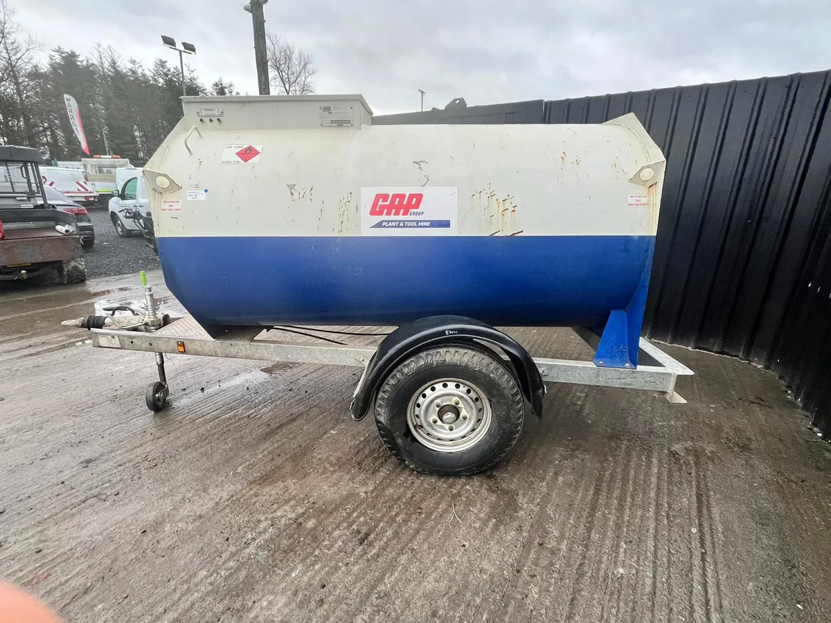 2000L Fuel bowser - Image 4