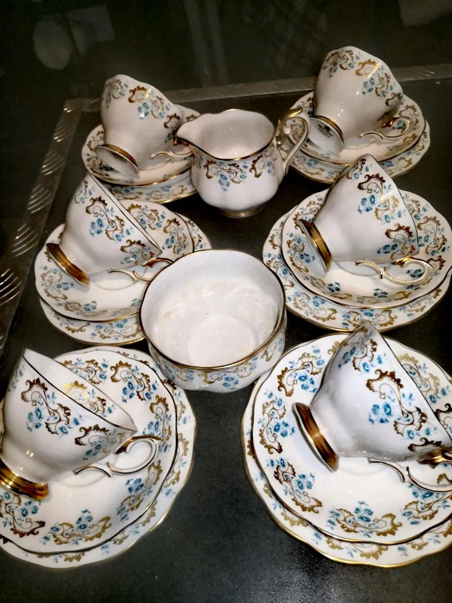 Ultra rare Royal Albert Rocaille teaset - Image 1
