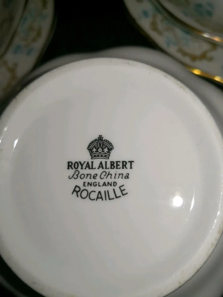 Ultra rare Royal Albert Rocaille teaset - Image 4