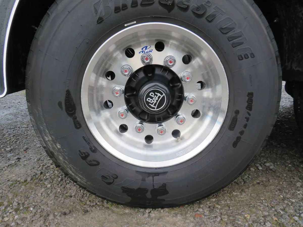 Kassbohrer Bitumen Tanker - Image 3