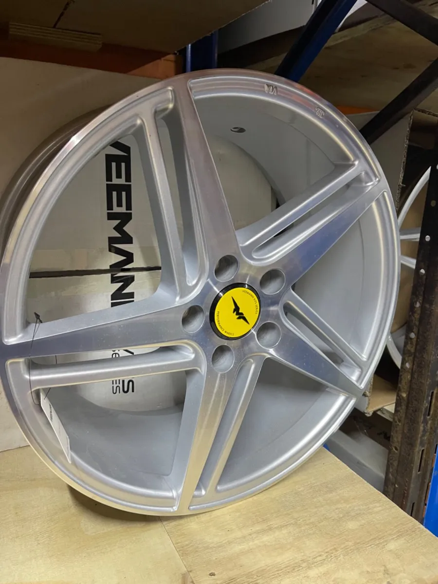 18” veemann vfs31  8” all round specials & tyres - Image 3