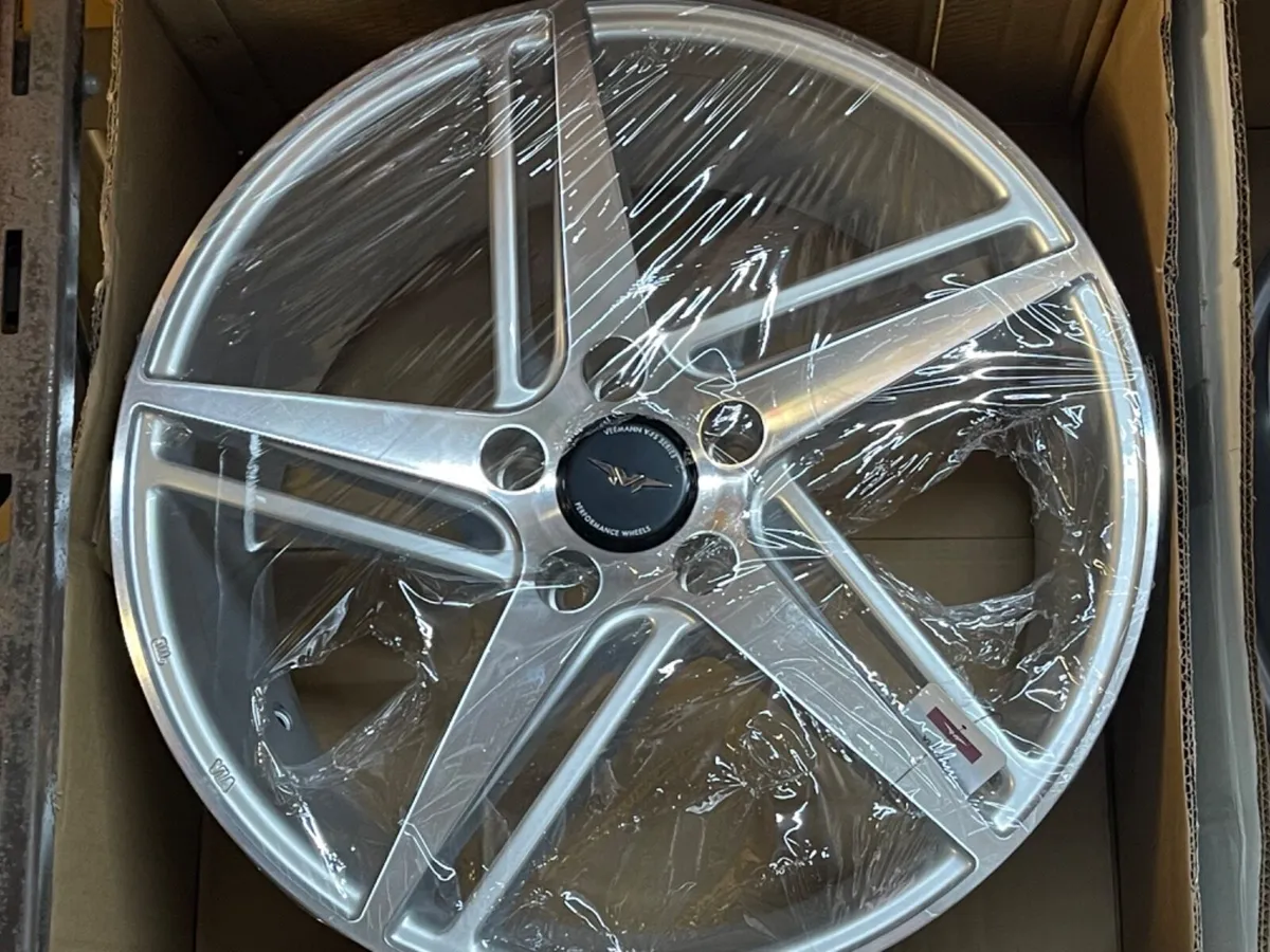 18” veemann vfs31  8” all round specials & tyres - Image 2
