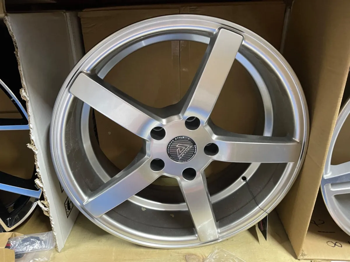 18” 5 spoke bmw 5x120 3 & 5 series
