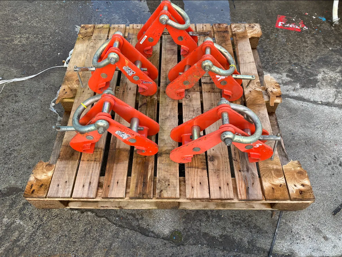 Selection of Beam Clamps - Image 1