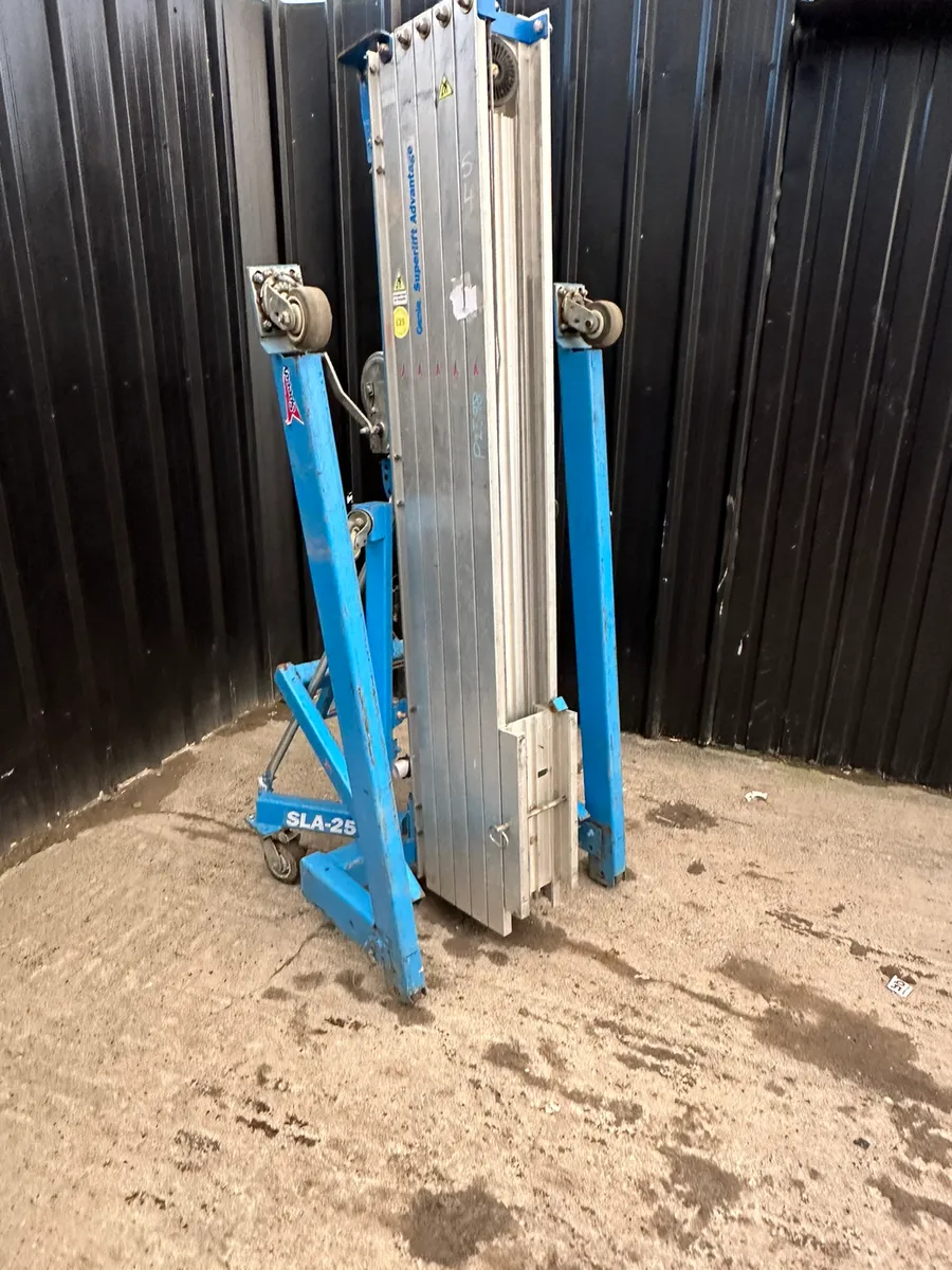 Genie SLA25 Material Lift - Image 1