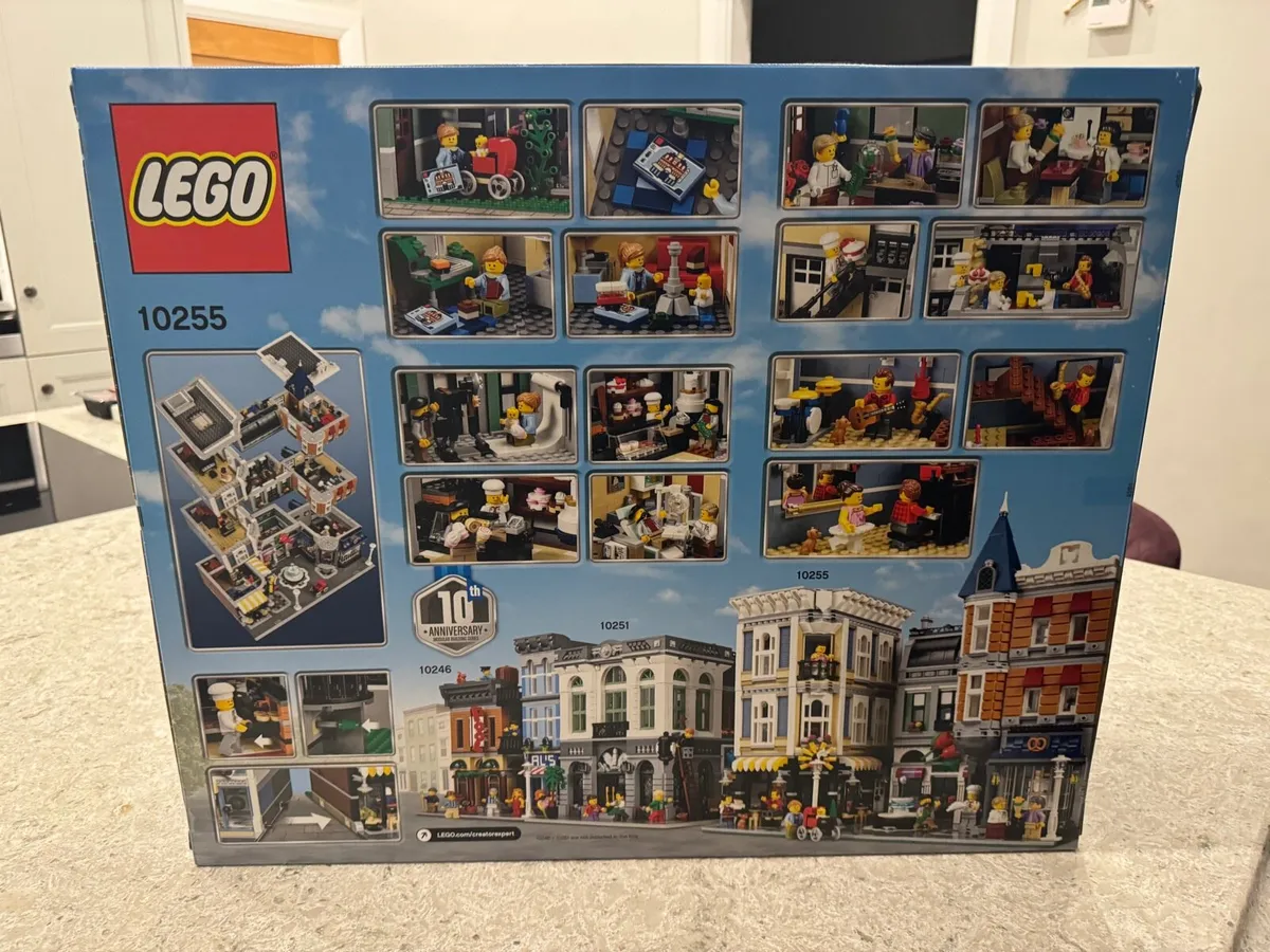 Lego Creator Assembly Square - Image 2