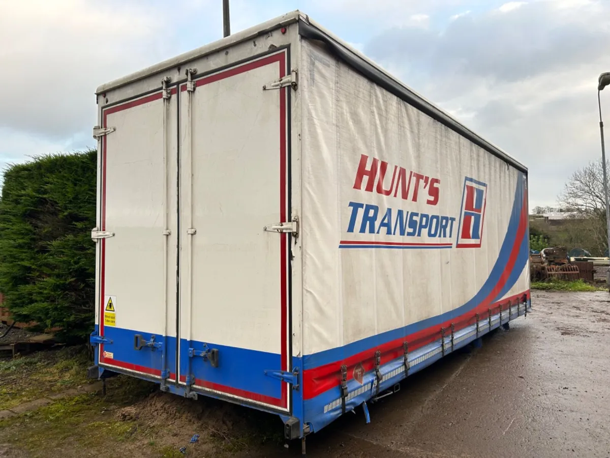 Curtain sider body - Image 1