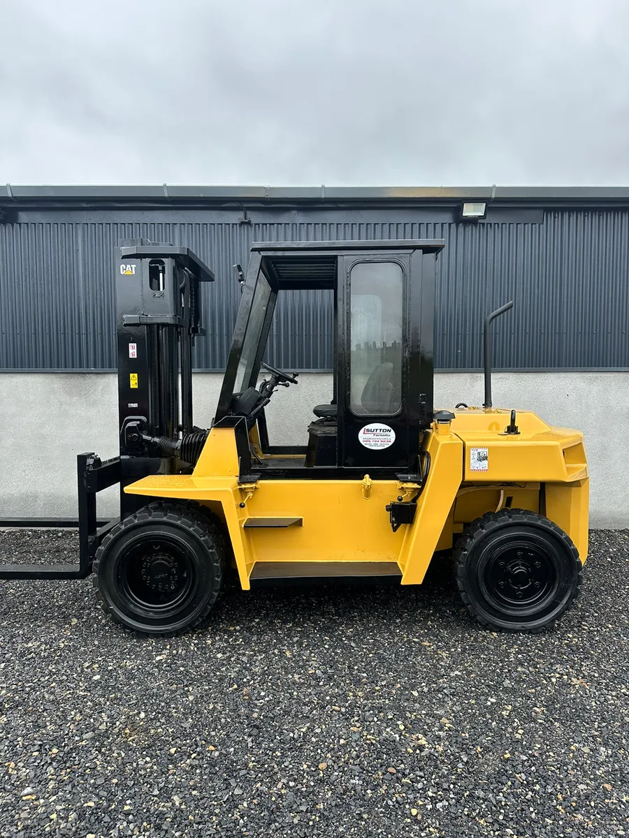 Caterpillar DP70 Forklift - Image 2