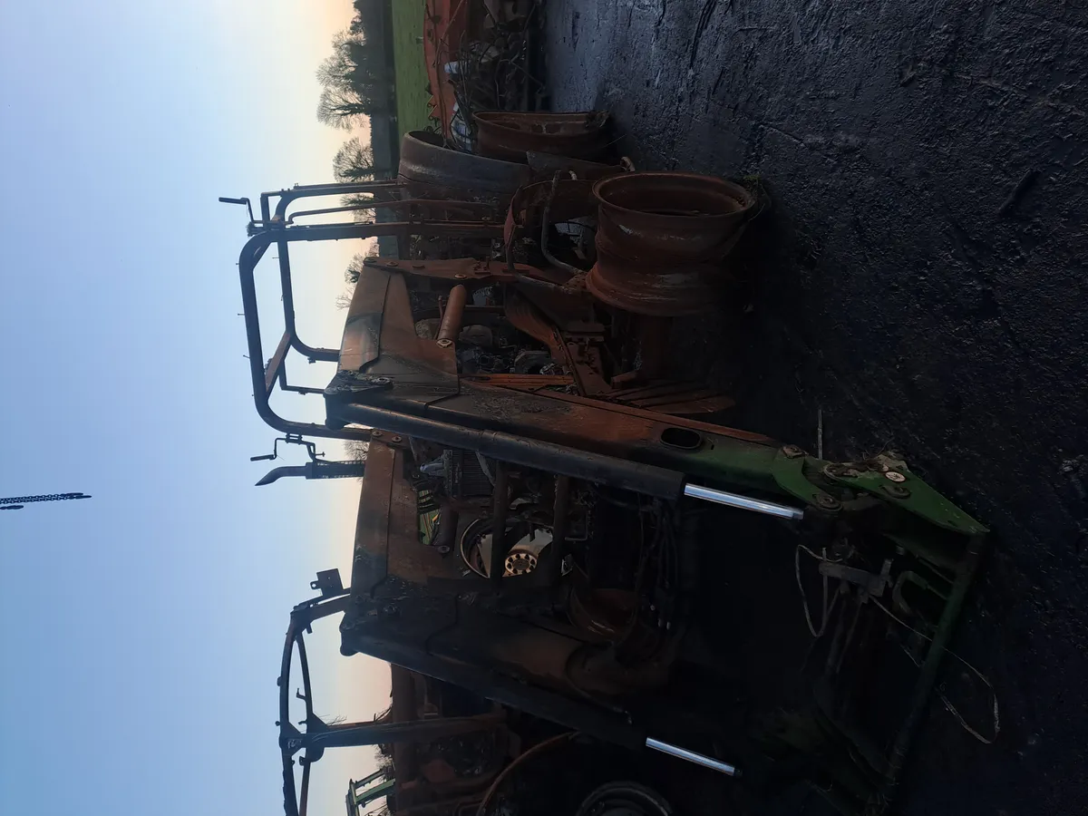 John deere - Image 1