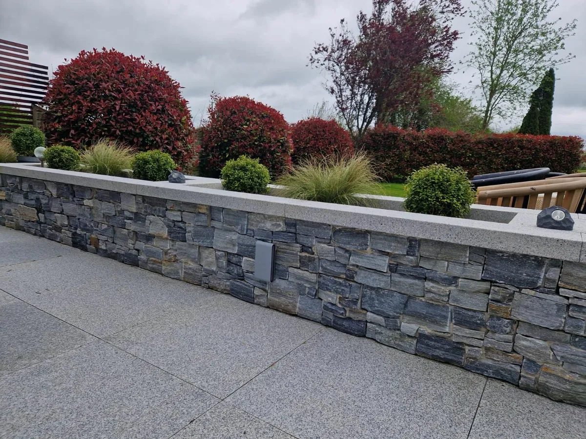 Silver Granite Wall Capping - Image 3