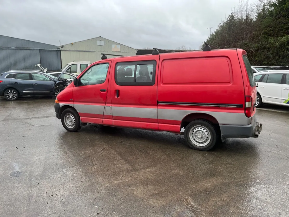 2008 Toyota Hiace 2.5 LWB crewcab - Image 1