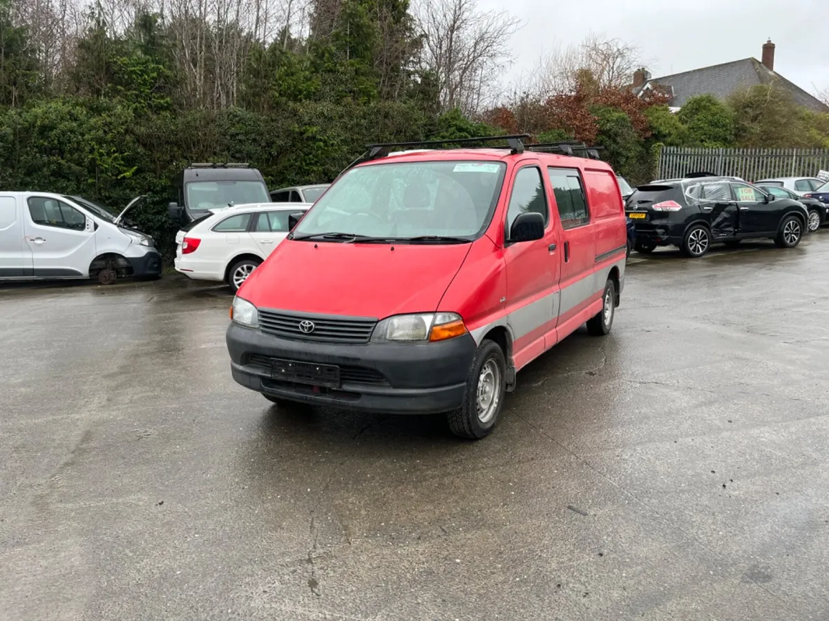 2008 Toyota Hiace 2.5 LWB crewcab - Image 3