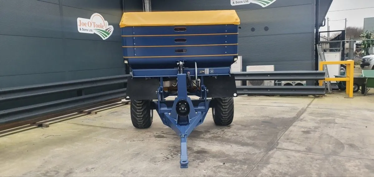 New Bogballe Fertilizer Spreader with Bogie / Tro - Image 2