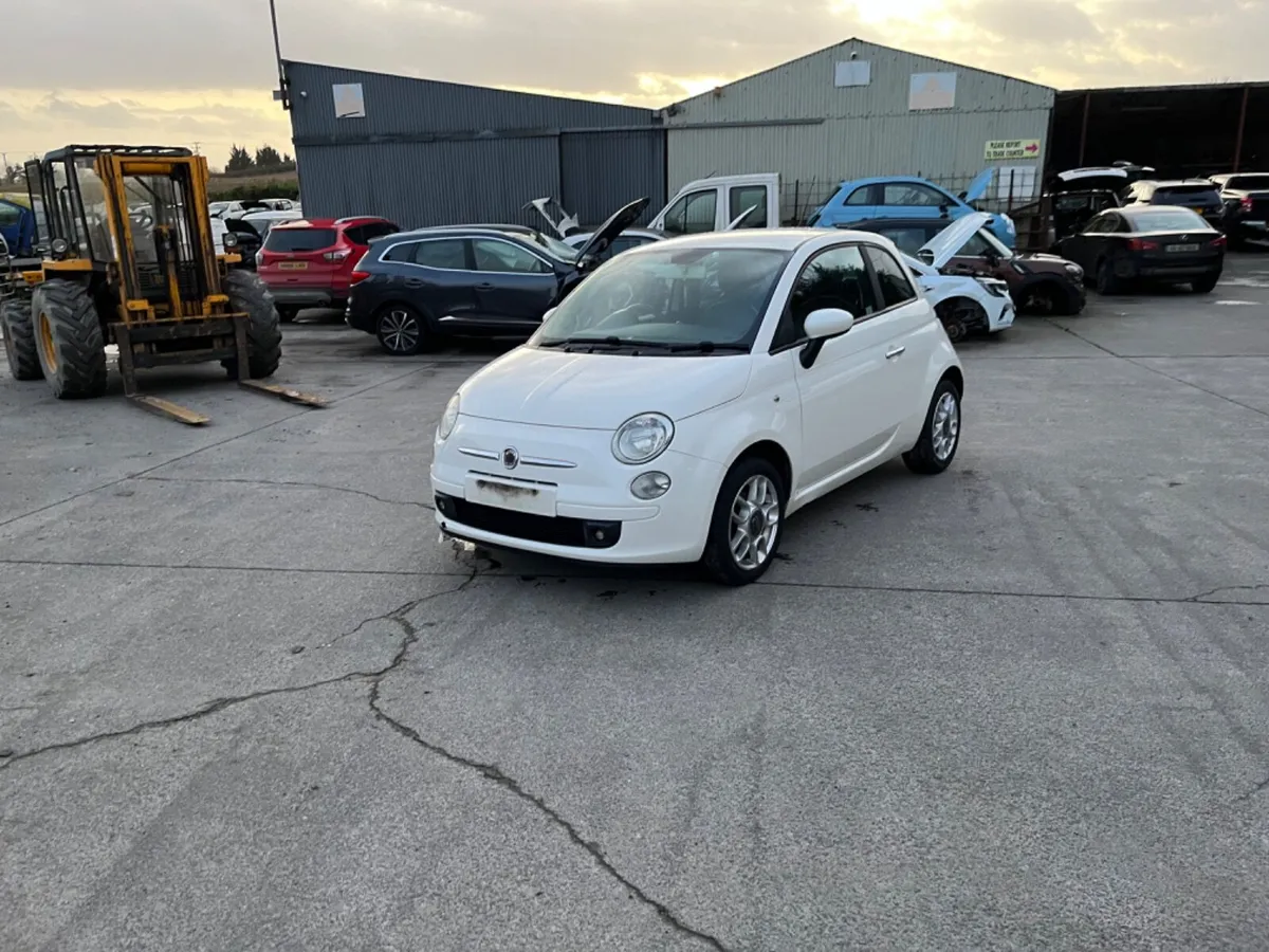 2010 Fiat 500 1.4 6sp - Image 1