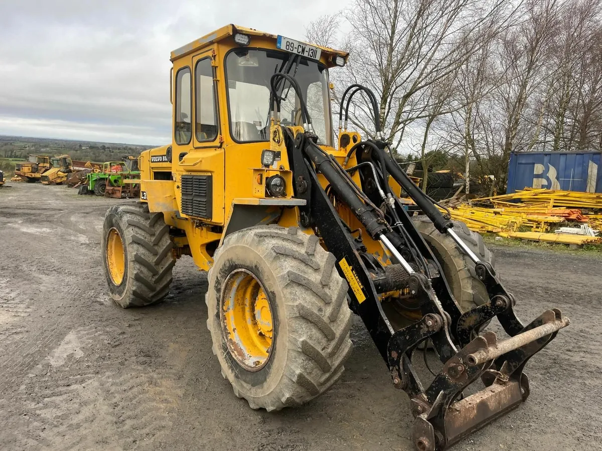 Volvo L30 Loading Shovel - Image 2