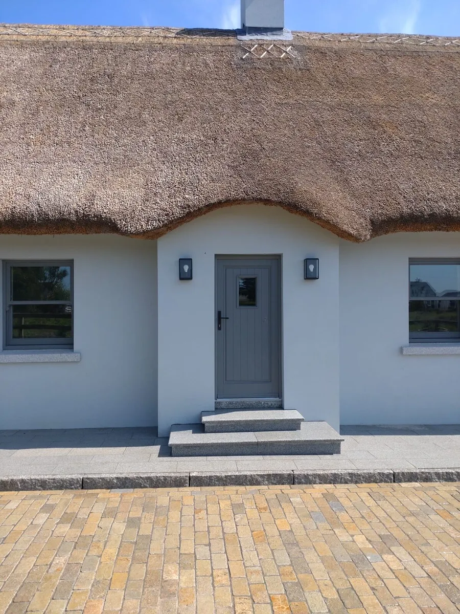 Yellow limestone cobbles (tumbled) - Image 4