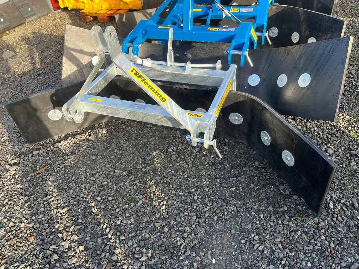 Fleming Yard Scrapers 🚨January Special🚨 - Image 3