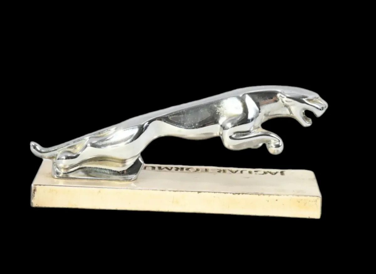 Rare silver metal Jaguar Formula one mascot - Image 3