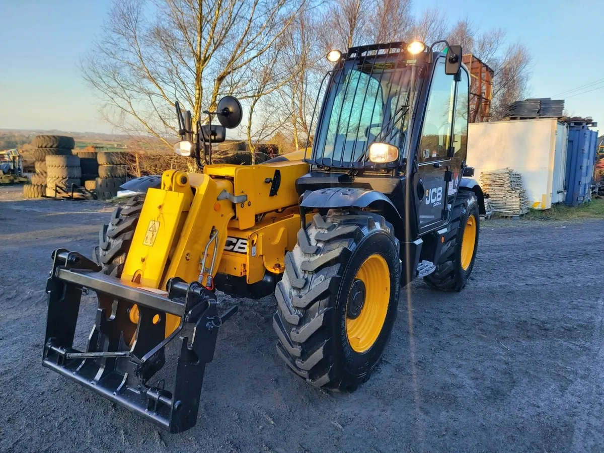 JCB 531/70 Telehandler - Image 1