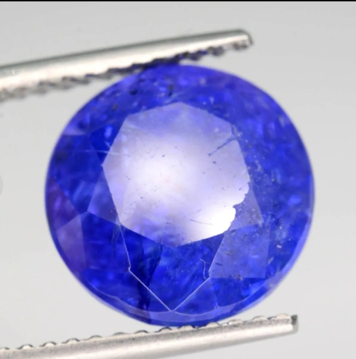 Large 7ct natural Tanzanite bargain - Image 2