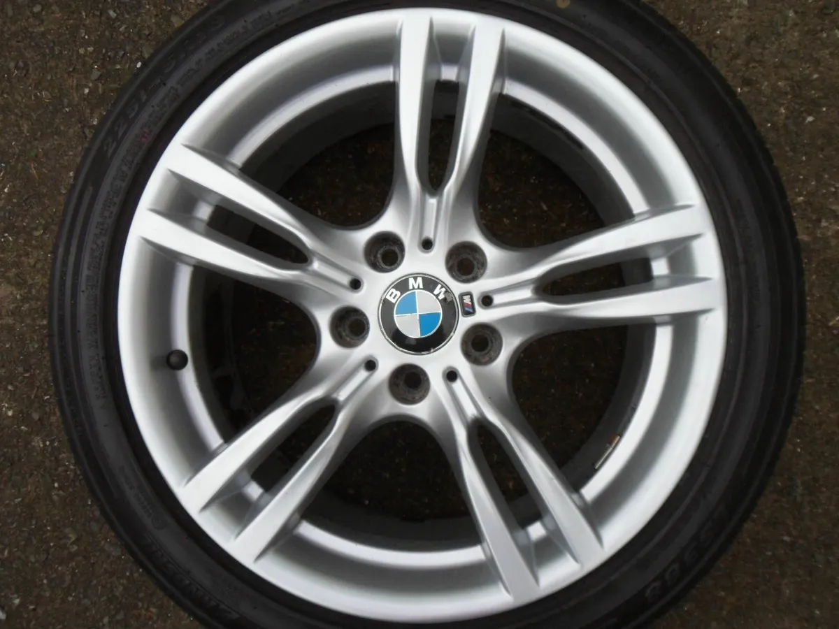 18' GENUINE BMW 3 SERIES F30 ALLOY WHEELS & TYRES
