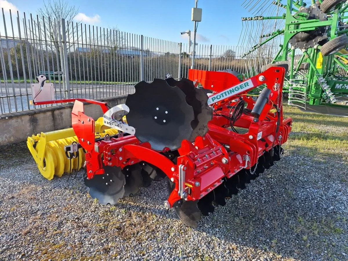 NEW POTTINGER TERRADISC 3001 DISC HARROW  IN STOCK - Image 3