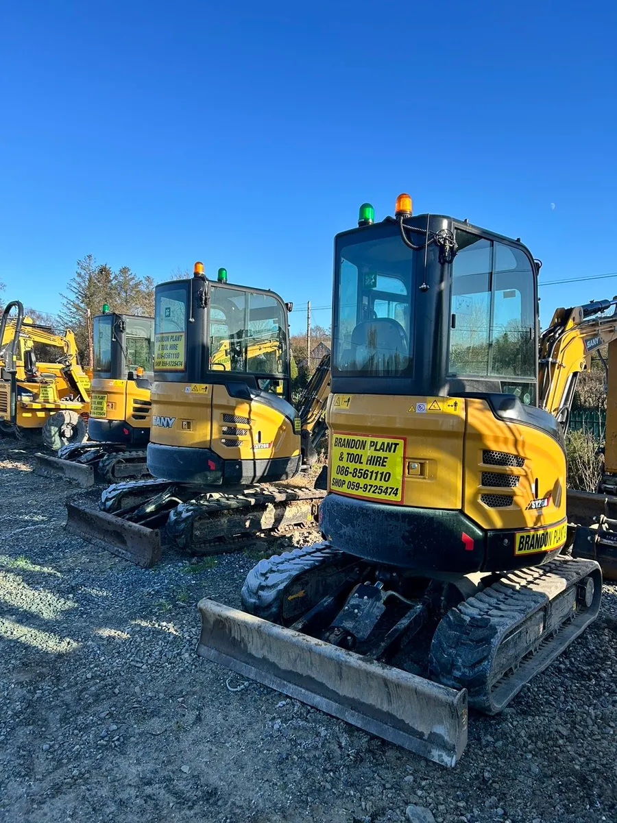 3 ton digger like  new - Image 2