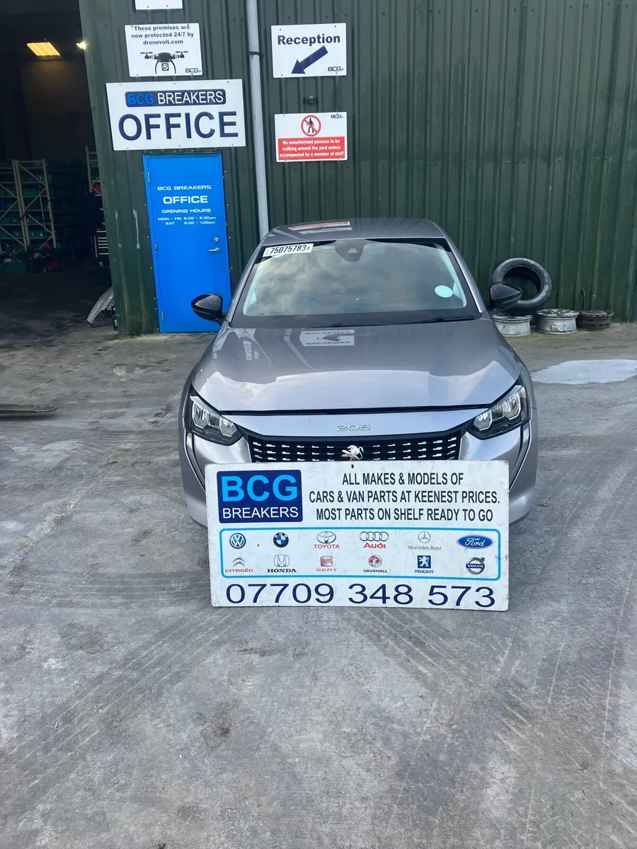 2023 Peugeot 208 parts breaking - Image 1