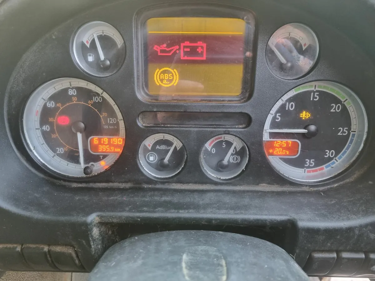 2012 DAF CF 65-250 CATTLE TRUCK - Image 3