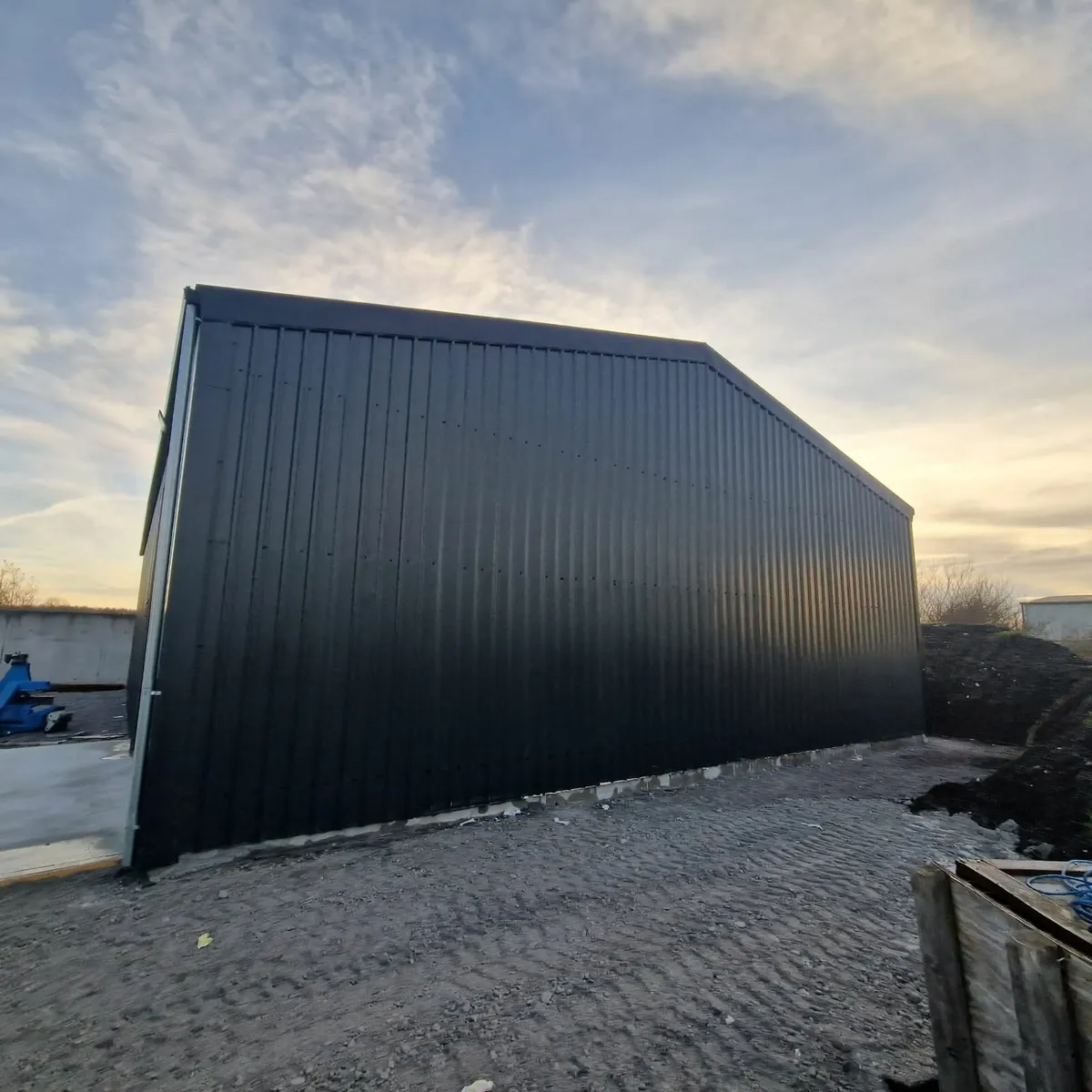 New 18m  x  9m  x  4.9m eves - Image 4