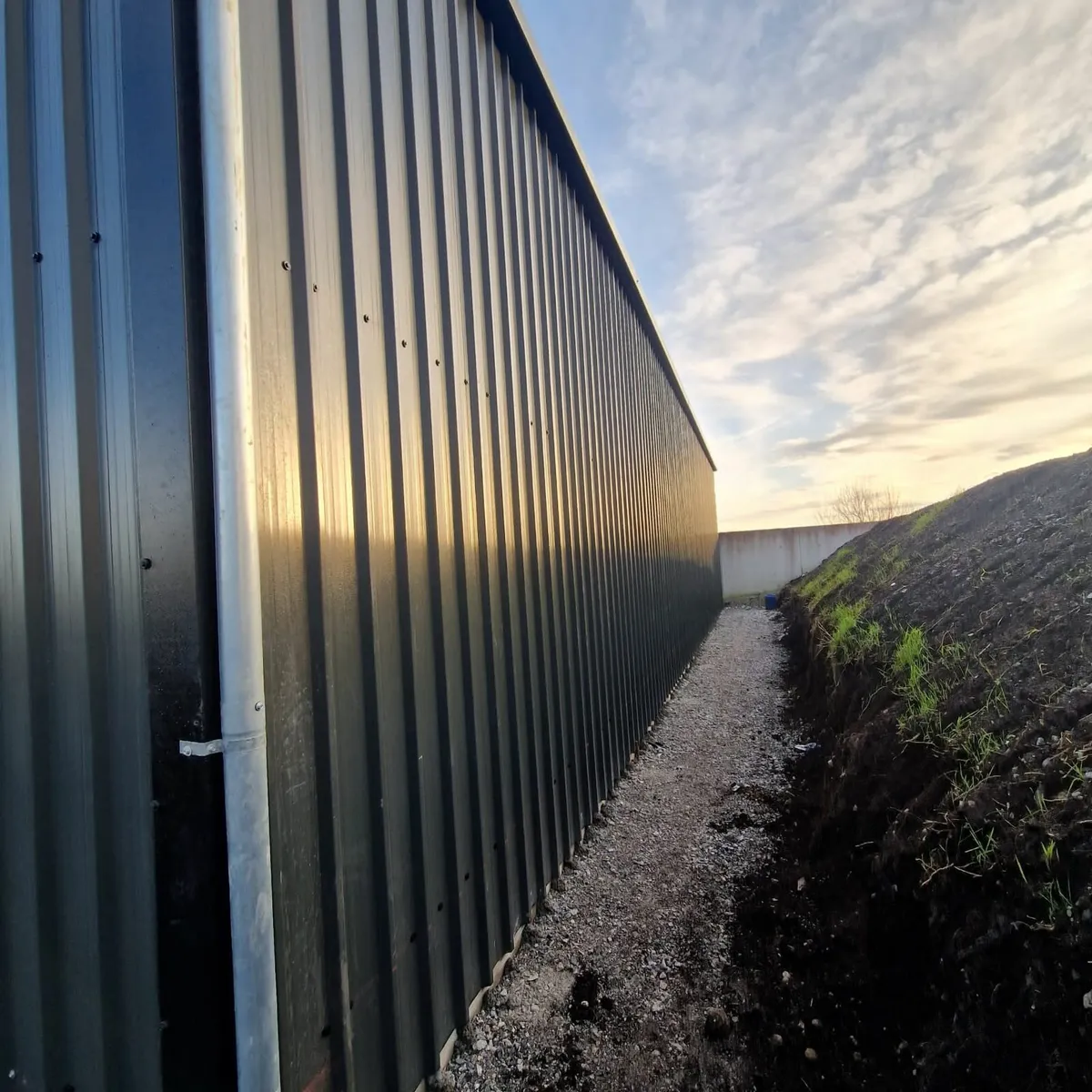 New 18m  x  9m  x  4.9m eves - Image 3