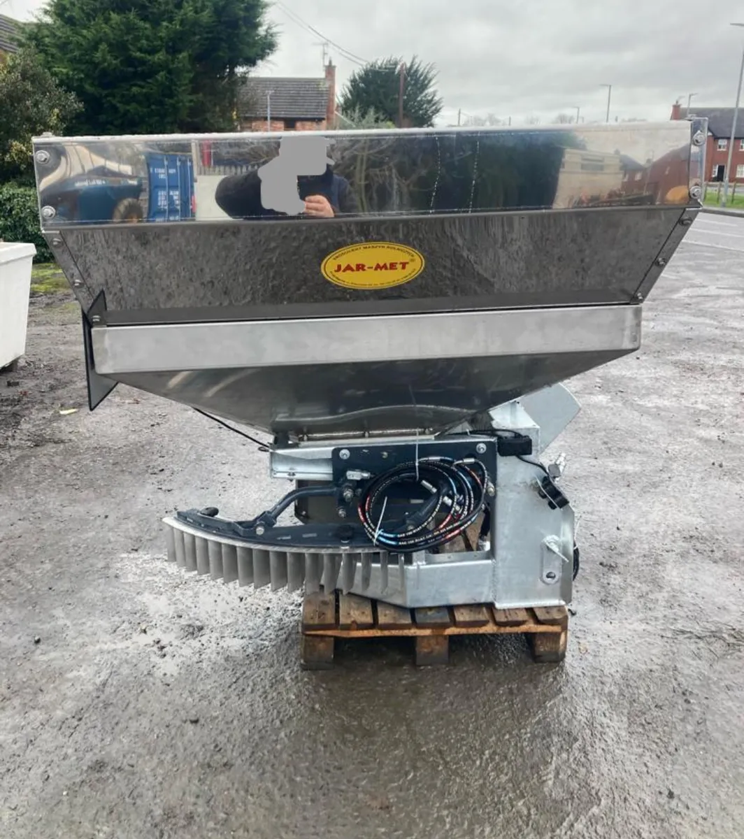 New Jar met 2t stainless steel fertiliser sprayers - Image 2