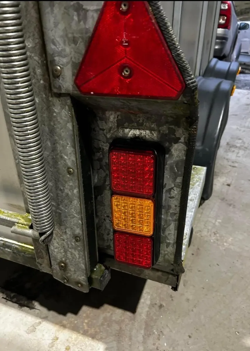 Trailer Repairs and Service - Image 4