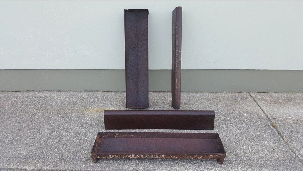 Kerbing and wall capping molds - Image 1