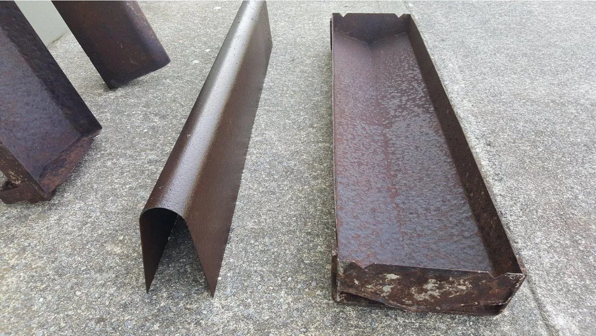 Kerbing and wall capping molds - Image 2