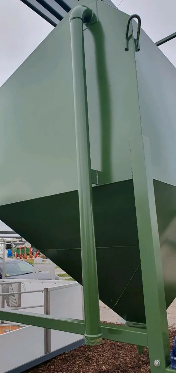 Feed Hopper - Image 4