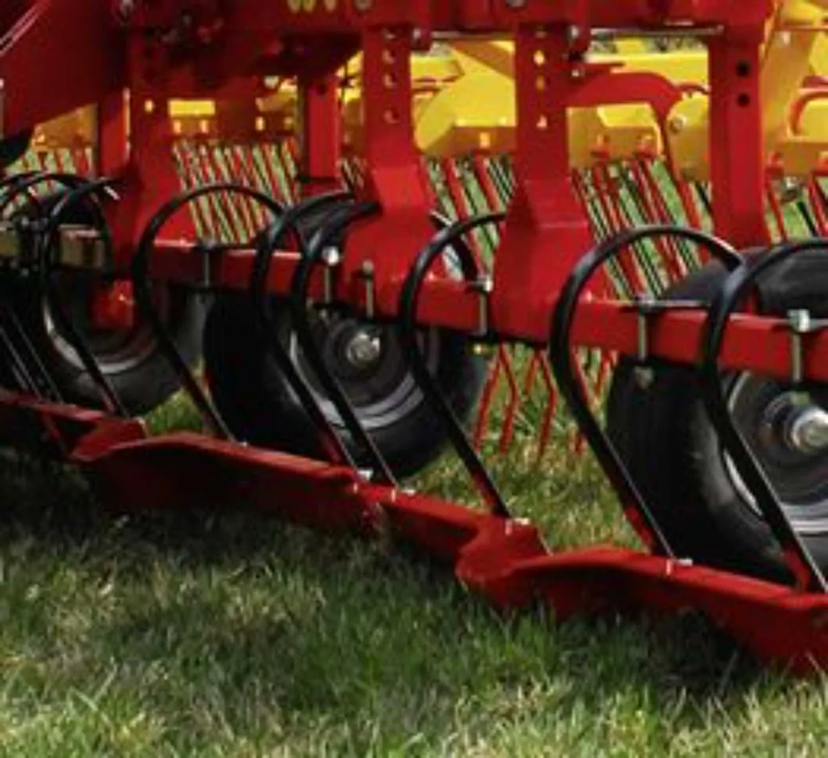 APV GS300 full Edition Grass Harrow - Image 4