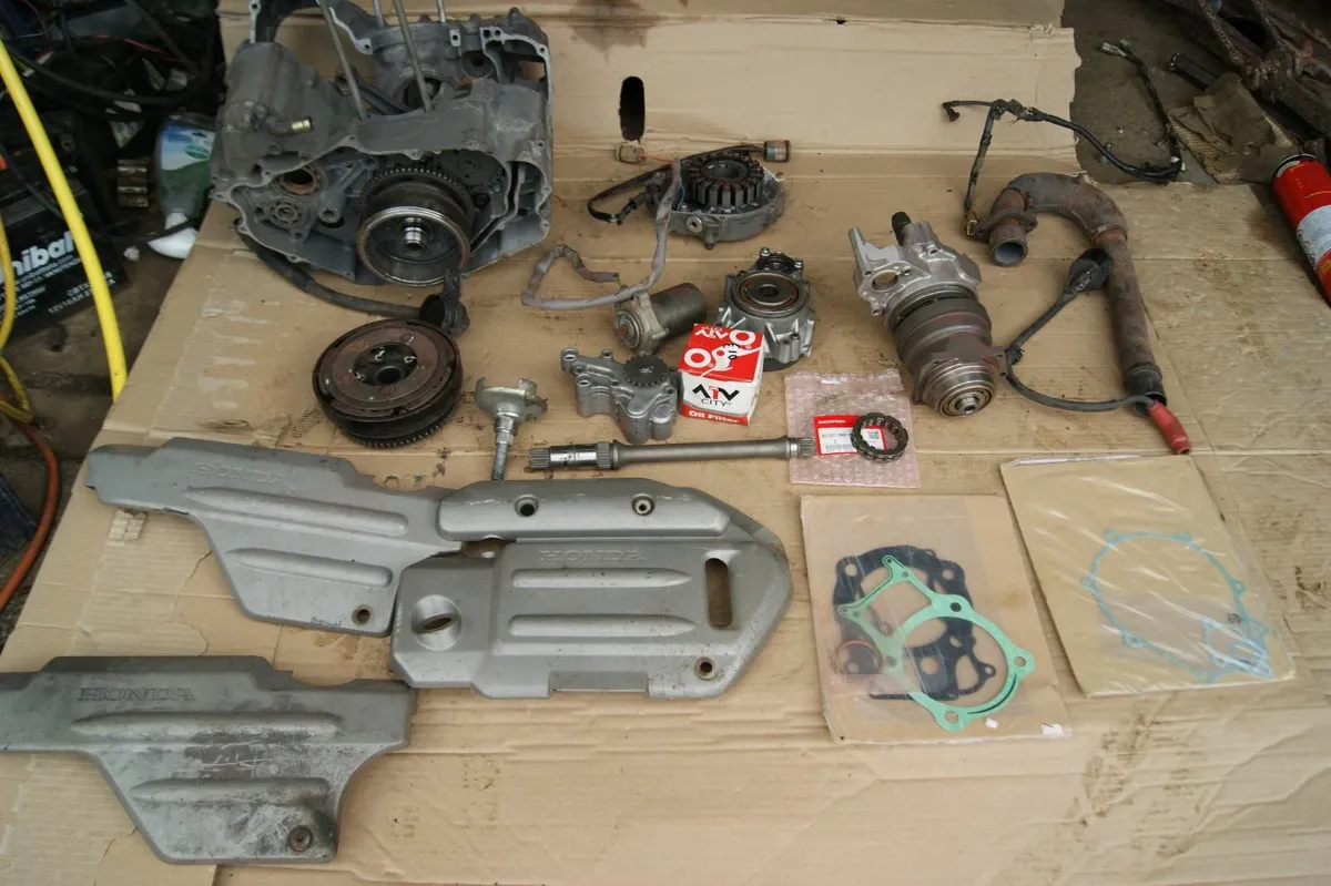 TRX 400 FA + 2011 500 engine  PARTS - Image 2
