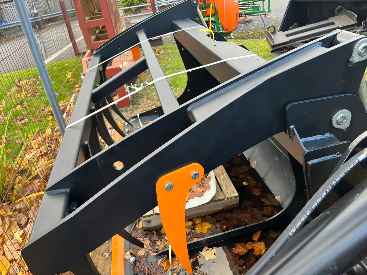 230XL Multibenne - Image 2